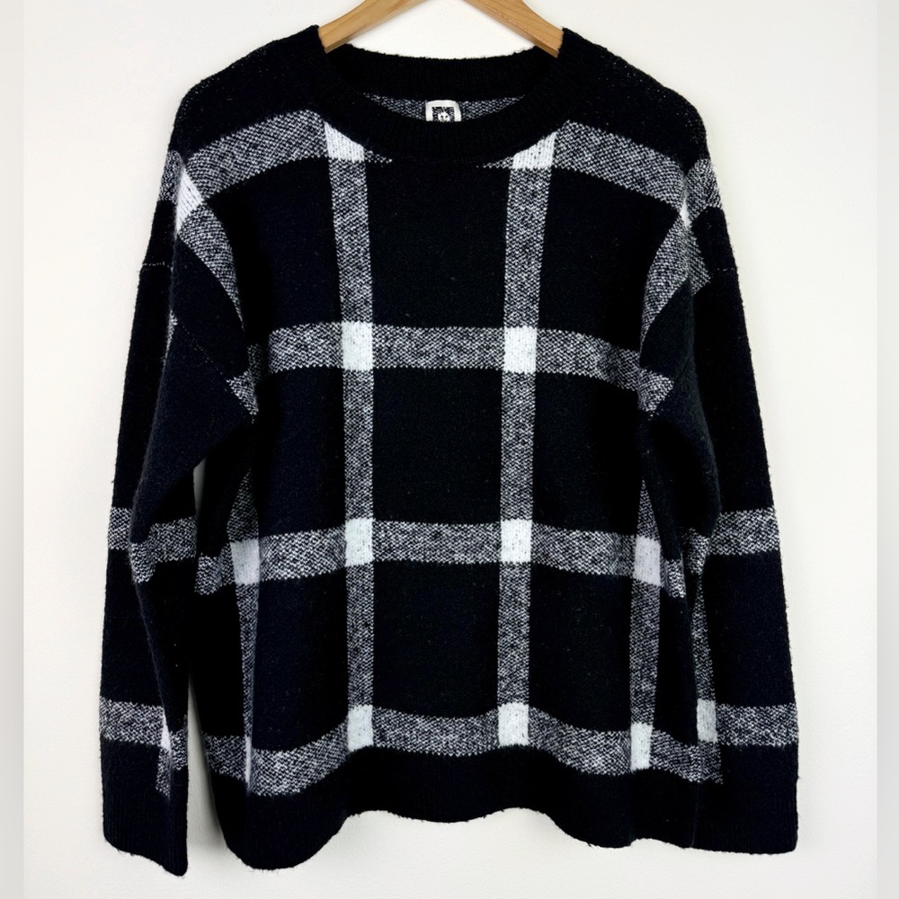 Anne Klein Black and White Plaid Sweater